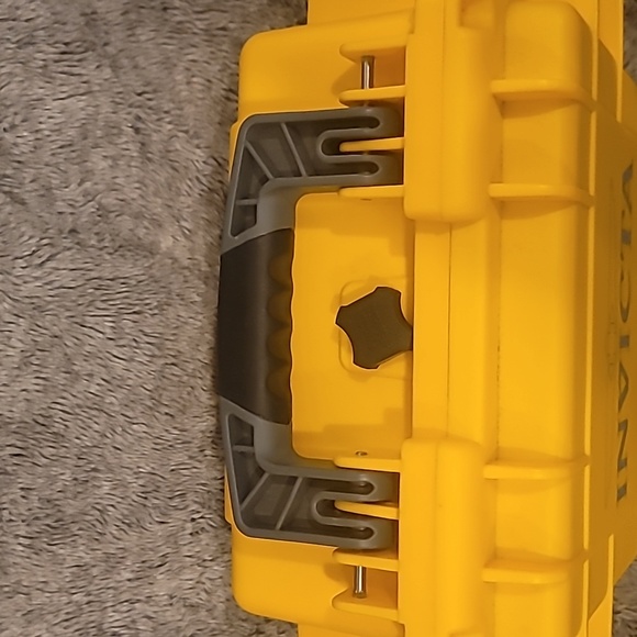 Invicta Yellow 3 Slot Dive Impact Case DC3YEL - Picture 4 of 10